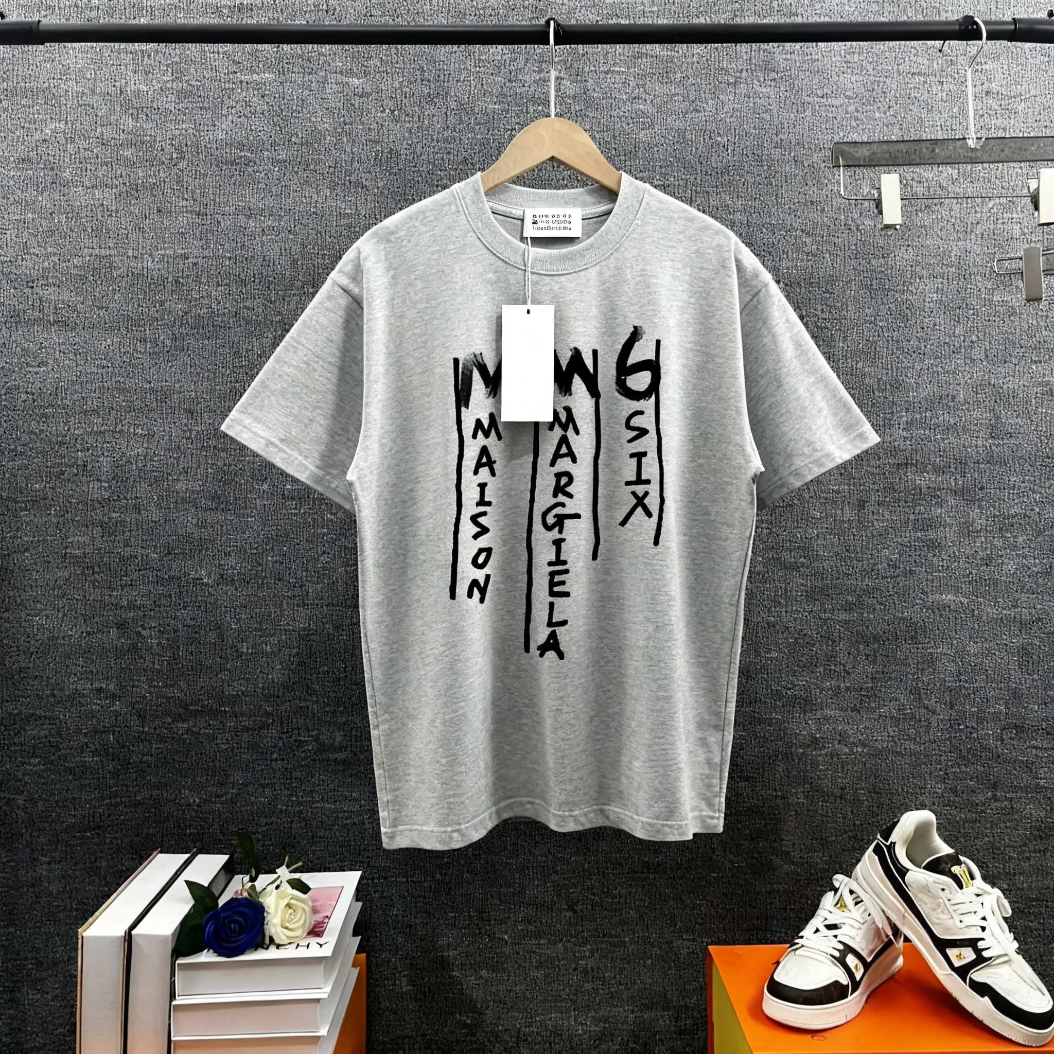 MM 6 * 2026 New Arrival T Same Style ：Black White Gray Red Size： S （90-130 ） M （120-150 ） L （140-165 ） XL （160-180 ） XXL （180-210 ）